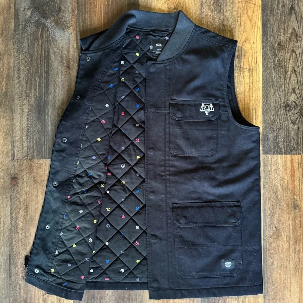 Vans X Courage Adams Drill Chore Vest

Size Medium - Picture 4 of 10
